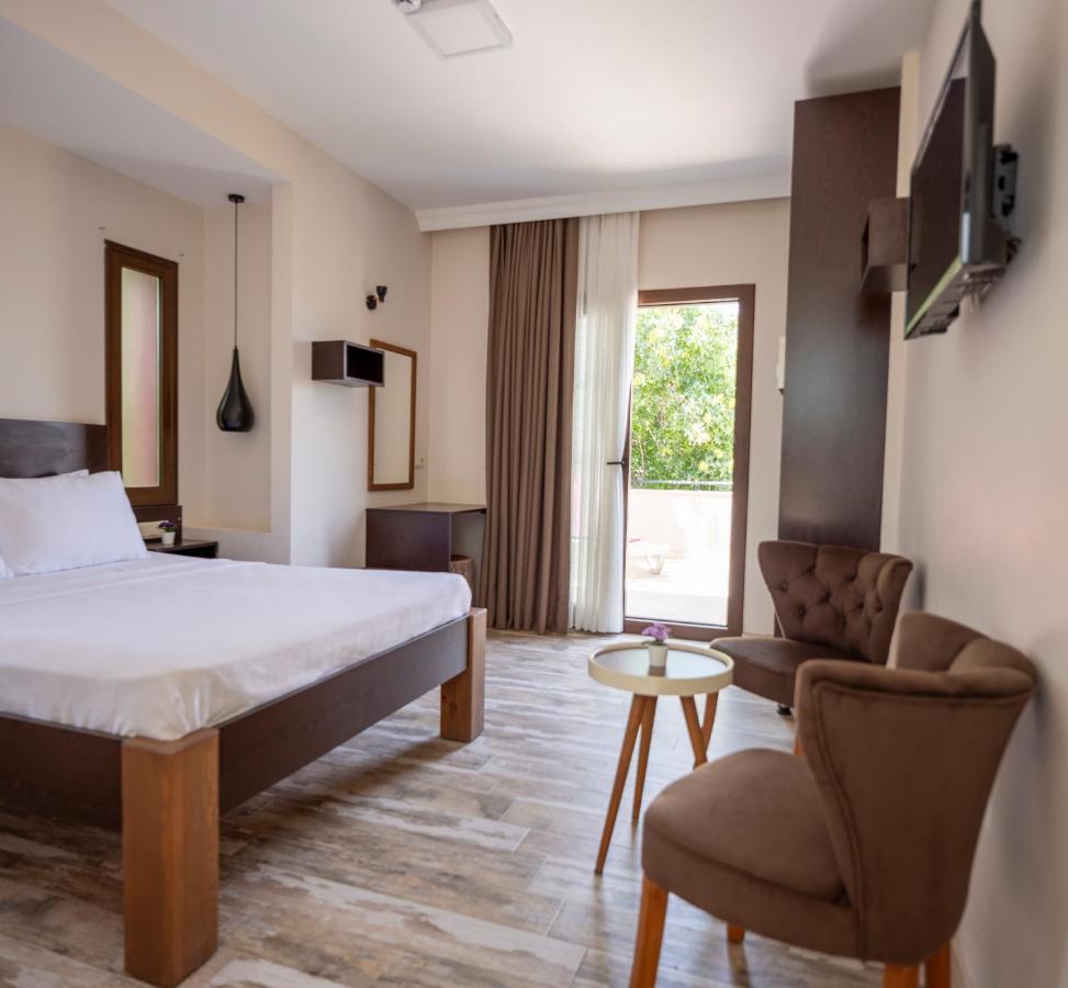 Cesmekes Otel Luaran gambar