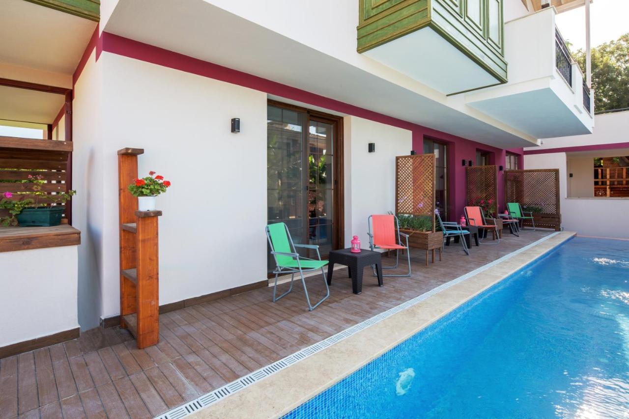 Cesmekes Otel Luaran gambar